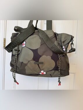 FARM RIO Olive Floral Tote Bag Red Accents - Like New